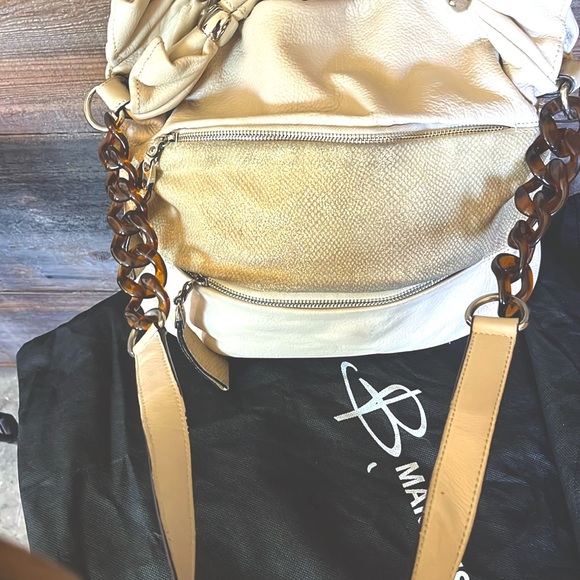 b. Makowsky tan cream & gold bag beautiful leather w/dust bag silver hardware - Picture 7 of 17